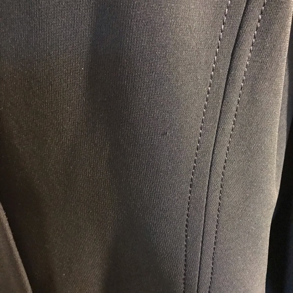 31” Madrigano button front navy blazer fully lined - Picture 3 of 5